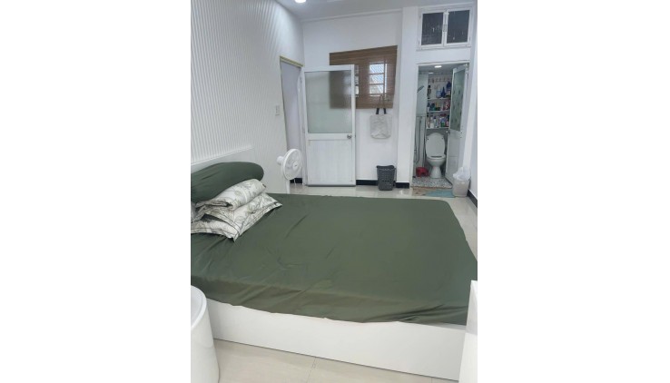 CHỐT HƠN 2 TỶ CHÚT - NHÀ 3 TẦNG - HẺM BÊ TÔNG SẠCH SẼ KHÔNG NGẬP NƯỚC - NGUYỄN DUY - QUẬN 8