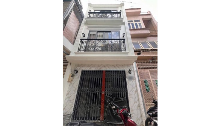 Nhà Đường Nguyễn Đình Chiểu Phường 4 Quận 3.
