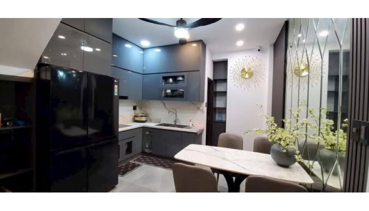 Căn Hộ Dịch Vụ  Hẻm 7m Đường Nguyễn Đình Chiểu Phường 5 Quận 3