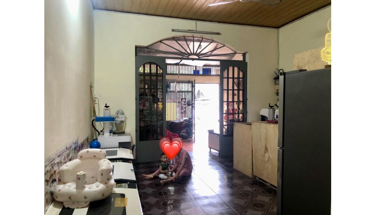 BÁN NHÀ NGAY SÂN BANH TÂN XUÂN - HẺM XE TẢI - ĐANG CHO THUÊ 6Tr/Tháng. 79 M2. GIÁ CHỈ 3,7 TỶ.