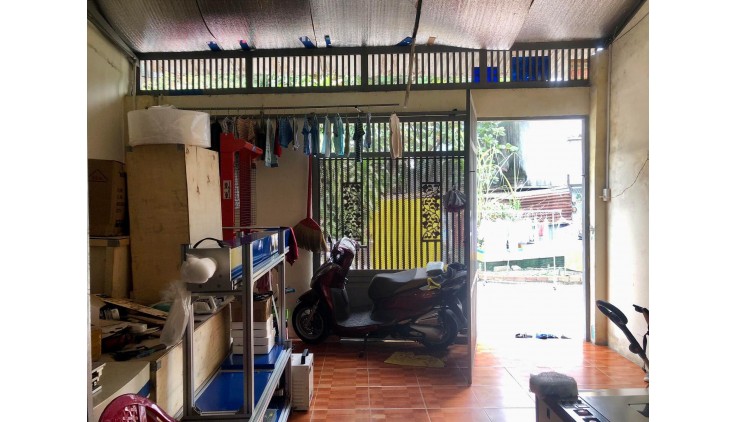 BÁN NHÀ NGAY SÂN BANH TÂN XUÂN - HẺM XE TẢI - ĐANG CHO THUÊ 6Tr/Tháng. 79 M2. GIÁ CHỈ 3,7 TỶ.