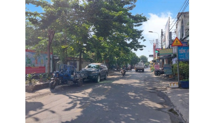 Bán Nhà C4 62M2 Nguyễn Văn Quá Tân Hưng Thuận Q12 3Tỷ Nhỏ