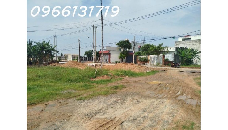 Bán đất 3 Mặt tiền đường Bà Điểm 4, Bà Điểm, Hóc Môn, 10138m2, Giá 86 tỷ TL.
