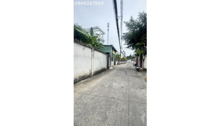 Cơ hội đầu tư sinh lời: Nhà cấp 4 tại Bình Trưng Đông, Q2.