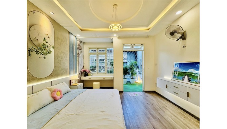 Bán nhà Quang Trung, Phường 14, Gò Vấp. Dt 4.3x13m, 4 Tầng, Giá 6.98 tỷ TL