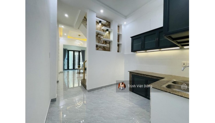 Nhà đối diện Gigamall KCBT 2Tầng, 3PN, 2WC - Mới xây đẹp ở luôn, 2 tỷ 320