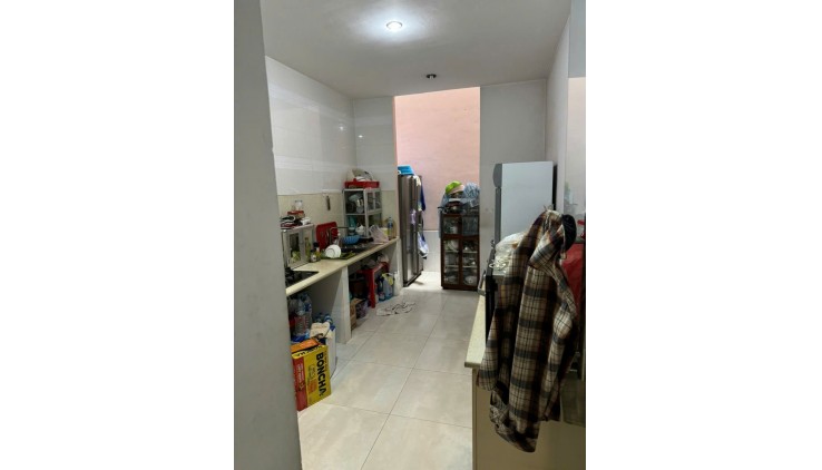 Bá.n nhà MT Chợ Thủ Đức, 230m2, 3T, chỉ 36t.