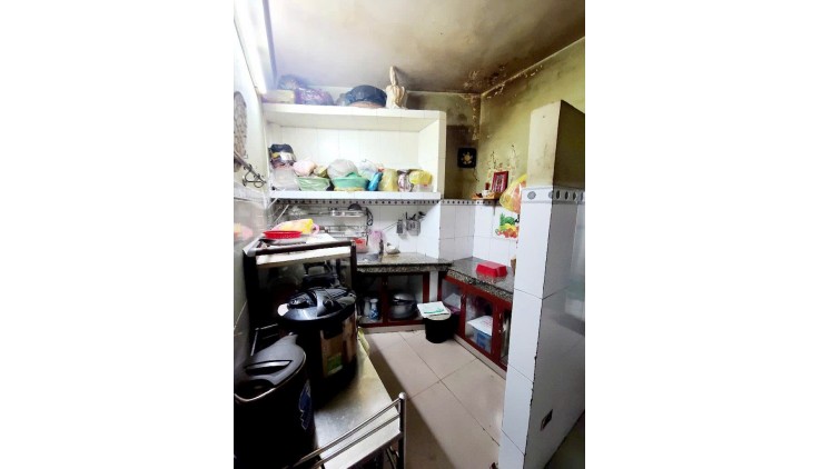 Bán nhà MẶT TIỀN TRẦN PHÚ Q5, 11.5ty, KO Quy hoạch, ngang khủng  8*12