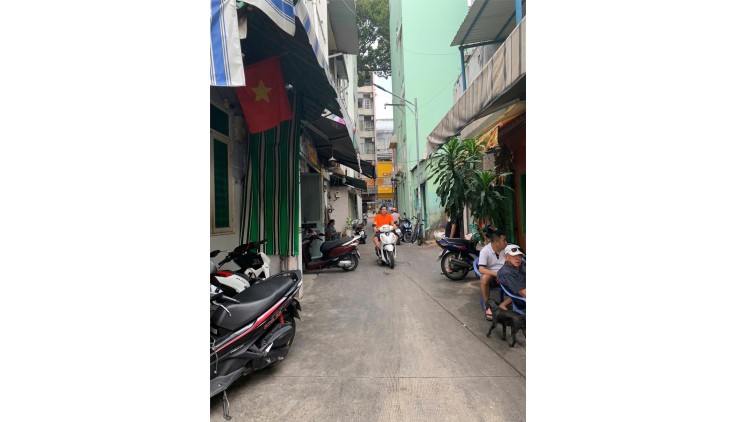 ***Chỉ 3.88 Tỷ, Nhà Sát Mặt Tiền Trần Hưng Đạo Q5, 32m 3Tầng, Nhà Cũ Tiện
Xây Mới
