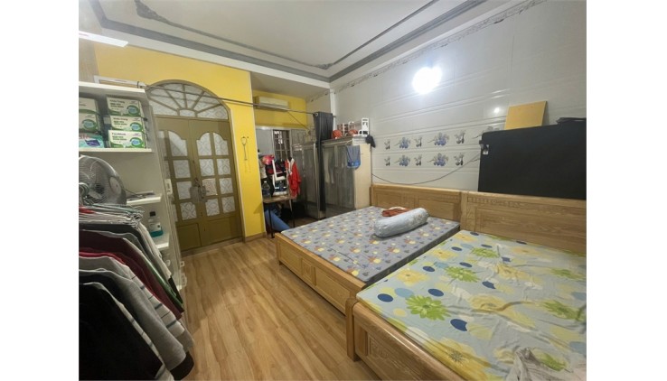 Gấp Bán nhà riêng 4x16m, 4 Tầng.  Hẻm 10m Phan Huy Ích, Phường 15, chỉ 6.95 tỷ