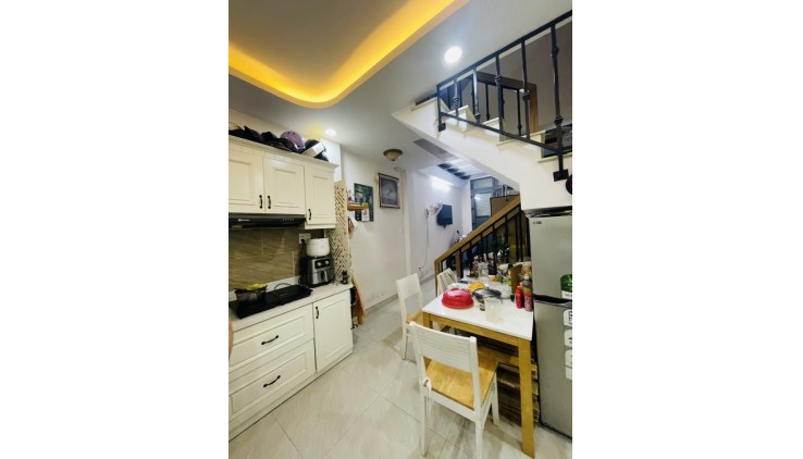 Bán nhà NGUYỄN VĂN ĐẬU - BÌNH THẠNH - 4m x 12m - 7 phòng làm CHDV