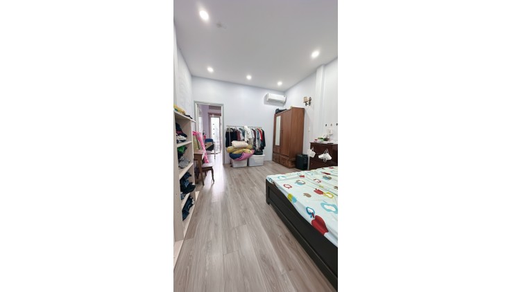 Bán nhà ngay LÊ VĂN SỸ - PHÚ NHUẬN -  4m x 16m - thông HỒ BIỂU CHÁNH