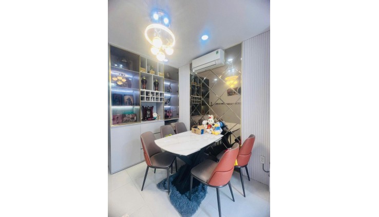 ** MẶT TIỀN ĐẸP TRẦN TUẤN KHẢI QUẬN 5 - DT 33M2 - 4 TẦNG BTCT,FULL NỘI THẤT XỊN, NHỈNH 9TỶ!