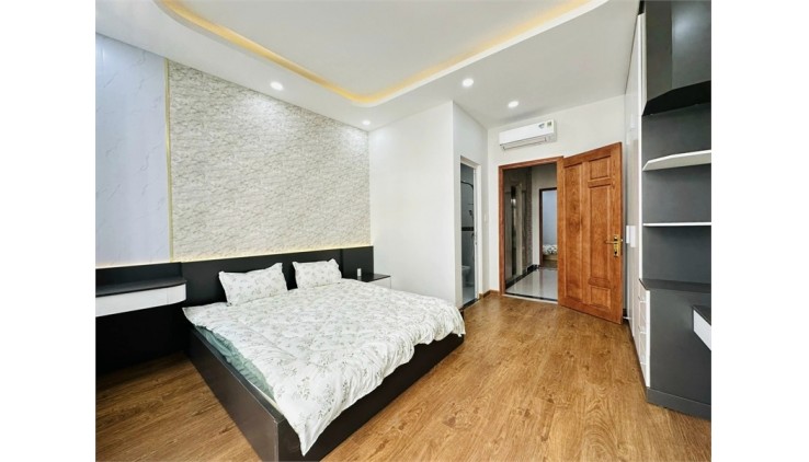 Bán Nhà 4.5x15m, 5 Tầng có Thang Máy. Khu Vạn Xuân Nguyễn Oanh, Phường 6, Gò Vấp.