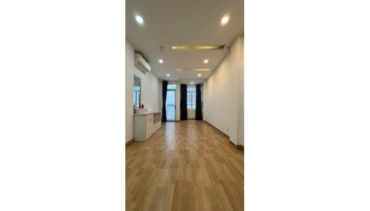 ++ BÁN NHÀ MỚI ĐẸP VÀO Ở NGAY,HXH GẦN MT  TRẦN HƯNG ĐẠO   GIÁP Q1 -5TẦNG 3PN
