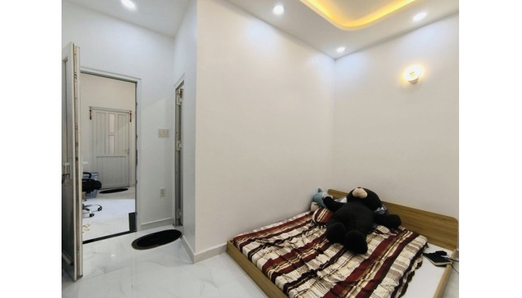Giảm 300tr bán nhà HOÀNG HOA THÁM, BÌNH THẠNH,  3 tầng hẻm ô tô nhỉnh 7T.