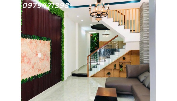 Bán nhà 1 trệt 2 lầu có 4PN 4WC 1PK + Sân phơi đường Lò Lu, Phường Trường Thạnh. Hẻm xe hơi