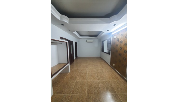 Giá 12 tỷ bán nhanh nhà CÁCH MẠNG THÁNG 8, Q10, 4m x 15m