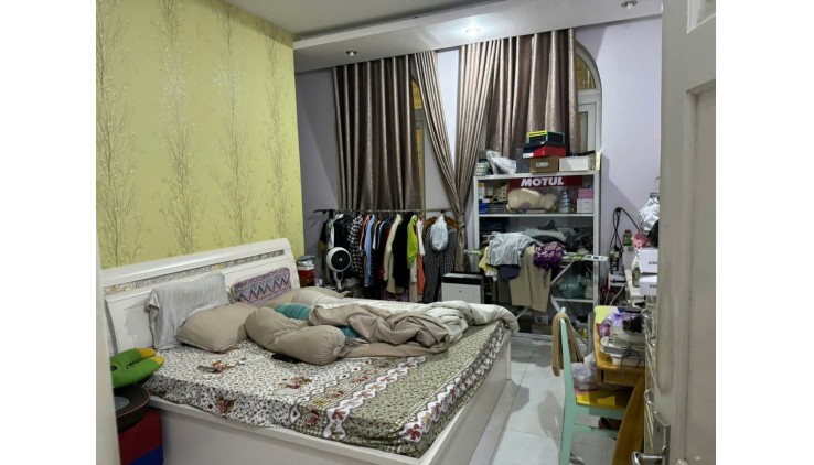 Bá.n nhà MT Chợ Thủ Đức, 230m2, 3T, chỉ 36t.