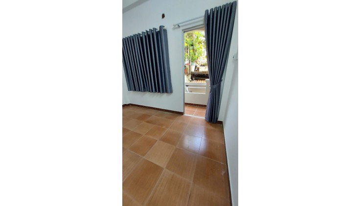 BÁN NHÀ ĐƯỜNG SỐ 19, TÂN QUY, QUẬN 7. DT: 4 X 10M, 3 LẦU, ST