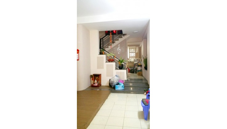 Bán nhà Mặt Tiền Phạm Thế Hiển, Quận 8, 120m2, 4 tầng, chỉ 8.5 tỷ, không quy hoạch