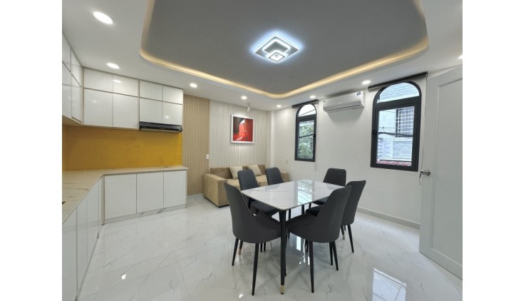 Bán gấp nhà NGUYỄN VĂN ĐẬU - Hẻm 7m - 5 phòng cho thuê.