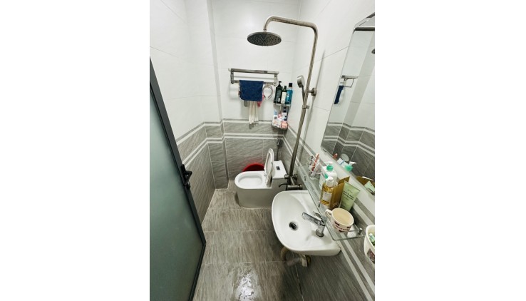 Bán nhà HXT sát mặt tiền P.TânSơnNhì, Q.TP giáp TrườngChinh 40m2 3T chỉ 5 tỷx