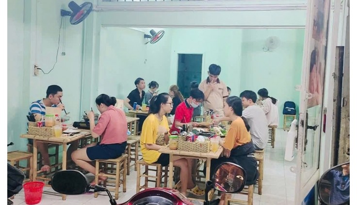 Cần tiền gấp nên sang lại mặt bằng đường số 385, Tp. Thủ Đức