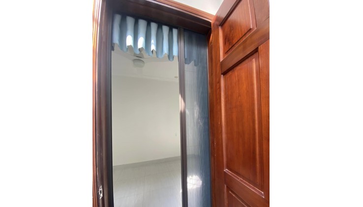 3 tầng lô Góc 93m2 có 8 tỷ Phạm Văn Chiêu Phường 9 Gò Vấp TP. Hồ Chí Minh
