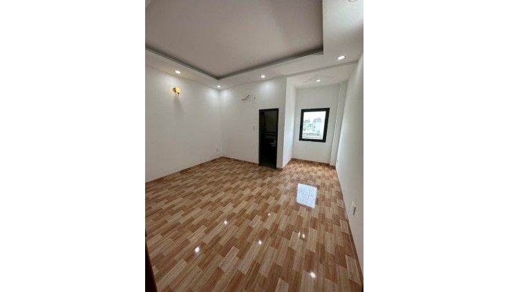 BÁN NHÀ PHỐ 3 TẦNG, 60M2, VỊ TRÍ VÀNG KHA VẠN CÂN - THỦ ĐỨC - GIÁ CHỈ 8.5 TỶ, SỔ HỒNG RIÊNG
