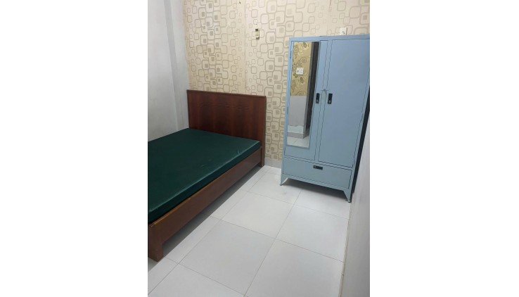 Cho thuê phòng có máy lạnh , tủ , giường , giờ giấc tự do, cửa khoá vân tay