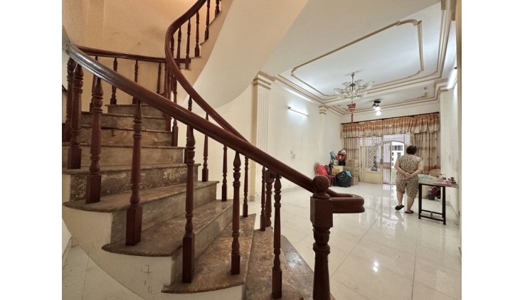 Bán 2 căn nhà NƠ TRANG LONG -  8m x 15m - 4 tầng - 100m2.
