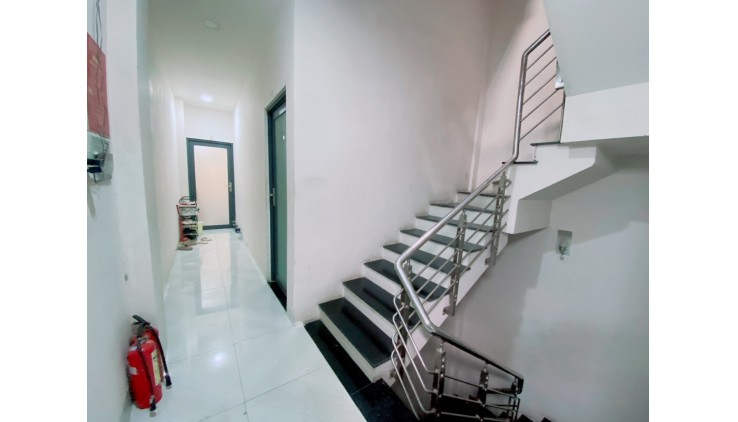 Bán CĂN HỘ DỊCH VỤ HOÀNG HOA THÁM - 170m2 - 6 tầng - nhỉnh 30 tỷ