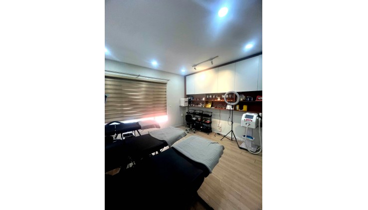 CC Bán nhà  Nguyễn Thượng Hiền Bình Thạnh - 40M2X 5 tầng, ô tô đậu cửa, giá 7.4 tỷ