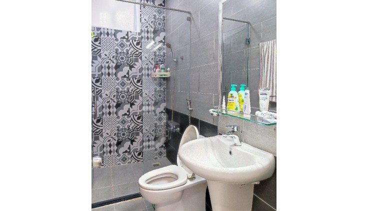 4 tầng 73m2 có 6,5 tỷ Phạm Văn Chiêu Phường 16 Gò Vấp Hồ Chí Minh