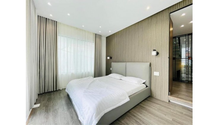 NHÀ NGANG HƠN 8M BỀ THẾ - KHU BÊN SÔNG -ĐƯỜNG SỐ 25- HBC, THỦ ĐỨC