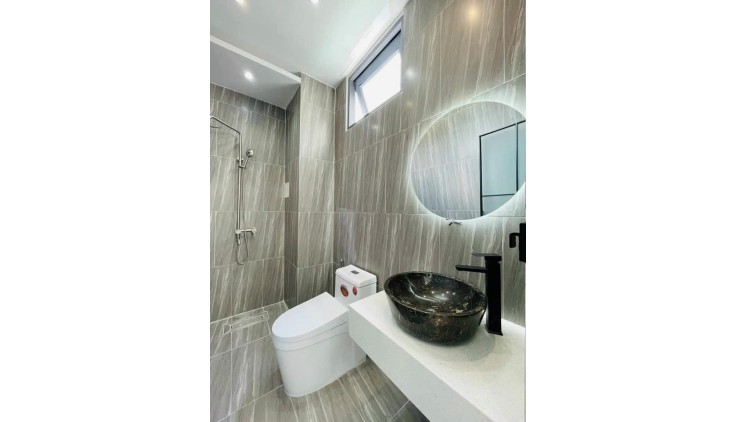 NHÀ NGANG HƠN 8M BỀ THẾ - KHU BÊN SÔNG -ĐƯỜNG SỐ 25- HBC, THỦ ĐỨC