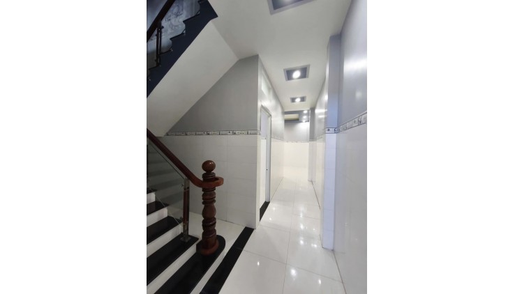 BÁN NHÀ ĐUÒNG SỐ 11 BÌNH HƯNG HÒA, BÌNH TÂN, TP.HCM,HXH, 55m2 ,CHỈ 6 TỶ , SỔ ĐỎ