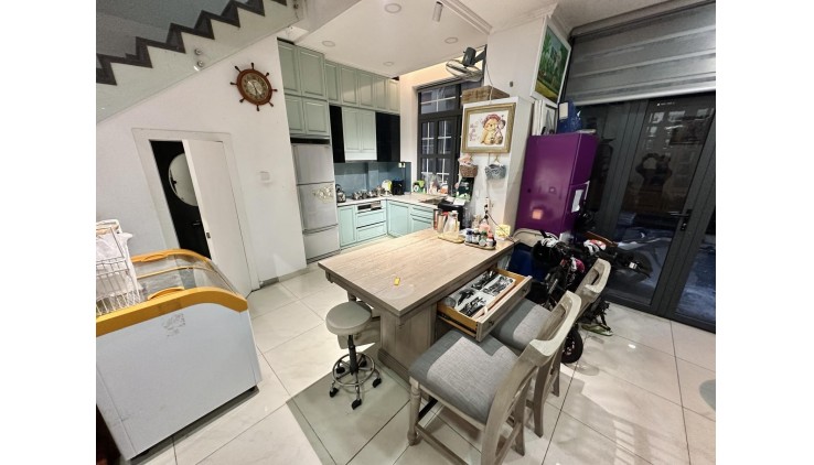 BÁN NHÀ BẠCH ĐẰNG, KHU SÂN BAY- NHÀ ĐẸP KTS THIẾT KẾ - LÔ GÓC 2 MẶT Ô TÔ TRÁNH - 60M2.