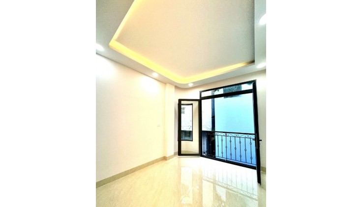 Cho thuê nhà chính chủ 8 phòng ngủ 27tr Lê Quang Định