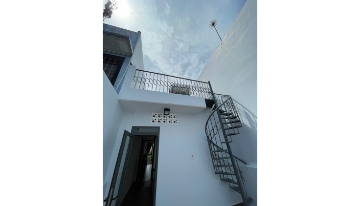 Bán nhà Trường Chinh, Tân Hưng Thuận, Quận 12 , MTKD, 80M2*4 Tầng , Gía chỉ 13.3 tỷ TL
