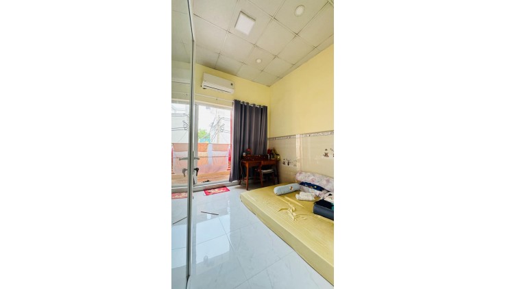 Bán nhà HXH Phạm Hùng, Quận 8, 38m2, ngang 3.8m, chỉ 4.45 tỷ