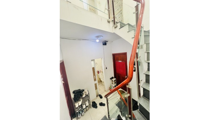 Bán nhà THÍCH QUẢNG ĐỨC - 4m x 12m - 64m2 sổ nở hậu - full nội thất