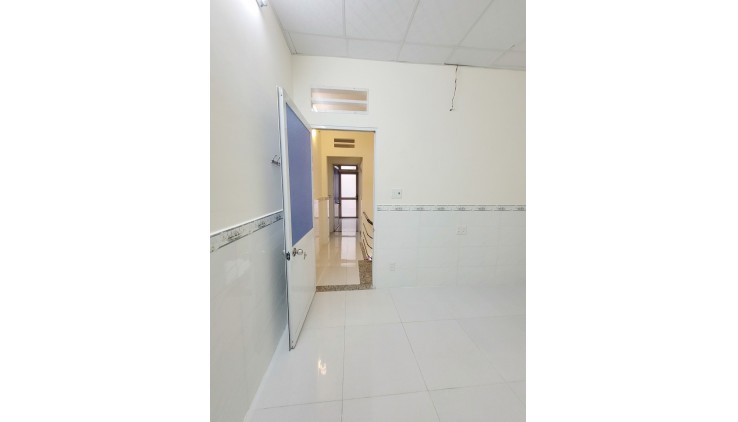 Nhà ĐINH BỘ LĨNH, BT, cần bán gấp, 40m2, giá chỉ 6.5 tỷ