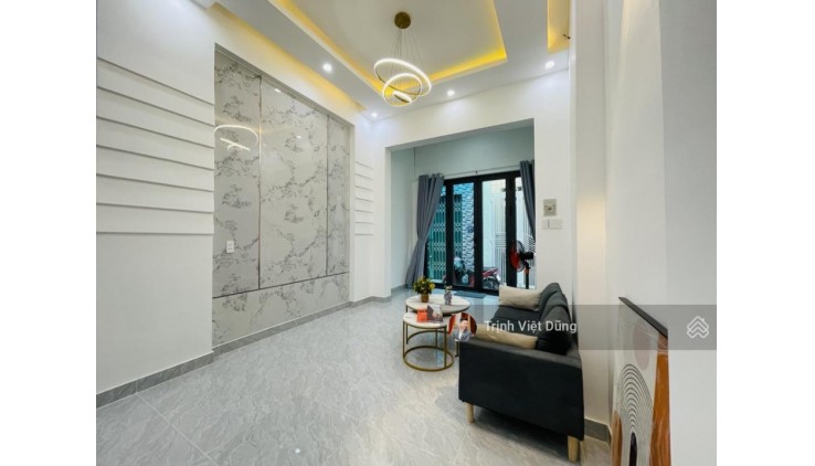 Nhà đối diện Gigamall KCBT 2Tầng, 3PN, 2WC - Mới xây đẹp ở luôn, 2 tỷ 320