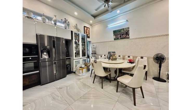 **Bán nhà hẻm 55 Thành Mỹ** phường 8 Tân Bình; 4,5x14, 1 lầu, chợ TB