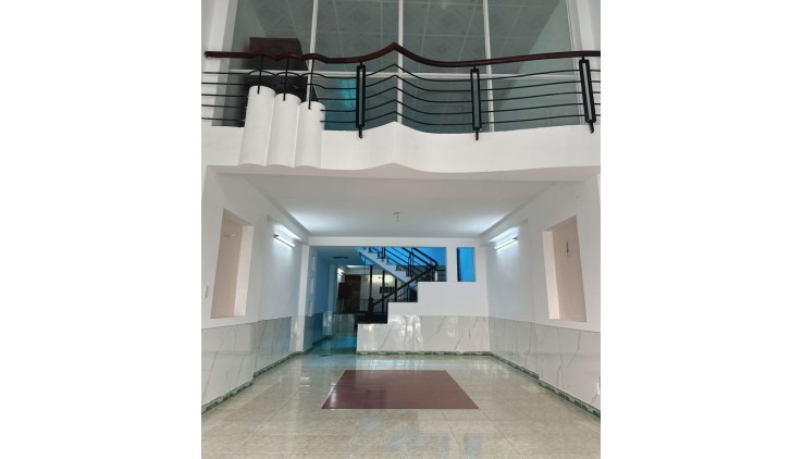 Bán nhà HXH tránh Lê Thúc Hoạch, Phú Thọ Hoà, Tân Phú, 88m2, 2 tầng, giá rẻ