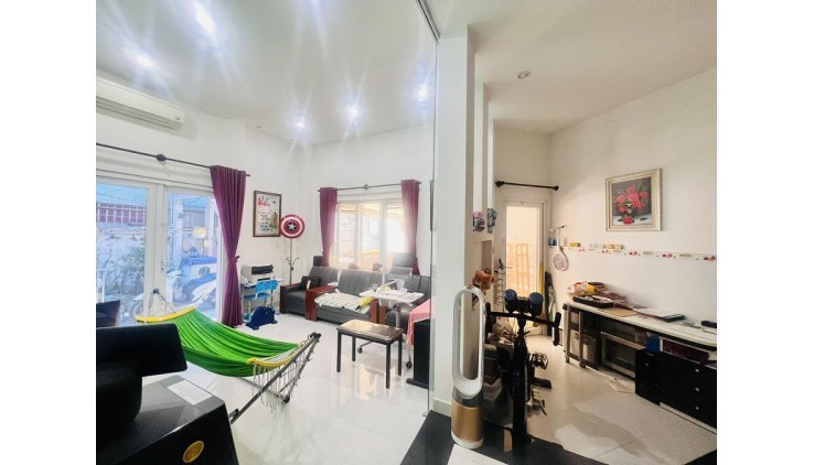 Bán nhà HXH Cách Mạng Tháng 8, P10, Q3, 156m2, 2 tầng, giá cực rẻ
