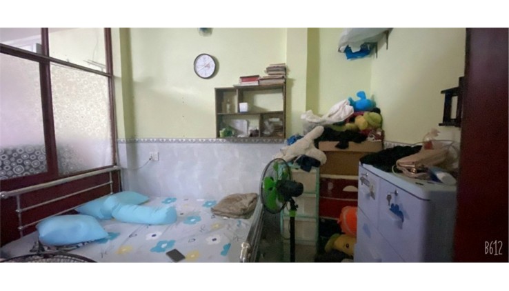 Bán nhà 62m2 Hẻm xe hơi Đường Lũy Bán Bích, Quận Tân Phú