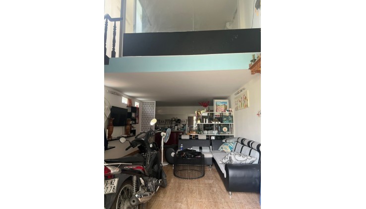 Bán nhà Hẻm xe hơi Đường Lê Trọng Tấn, Quận Tân Phú, 50m², 3,9 tỷ.